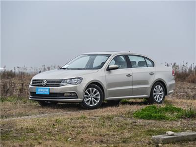 福建莆田一在建房坍塌 消防队员连夜抢救被困人员“火狐电竞平台”